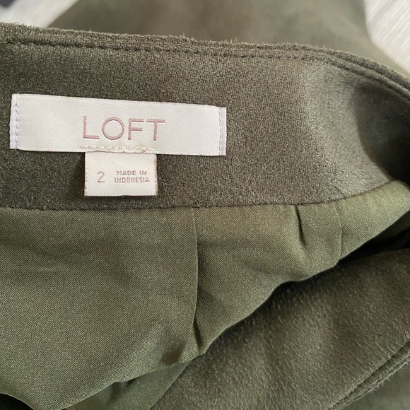 LOFT green button down mini skirt - Picture 3 of 7